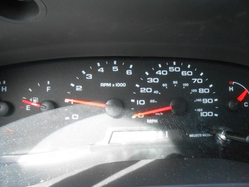 Used 2004 Ford E-150 and Econoline 150 XL image 19