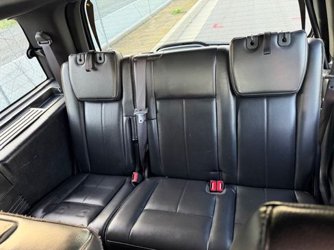 Used 2010 Ford Expedition Limited image 16
