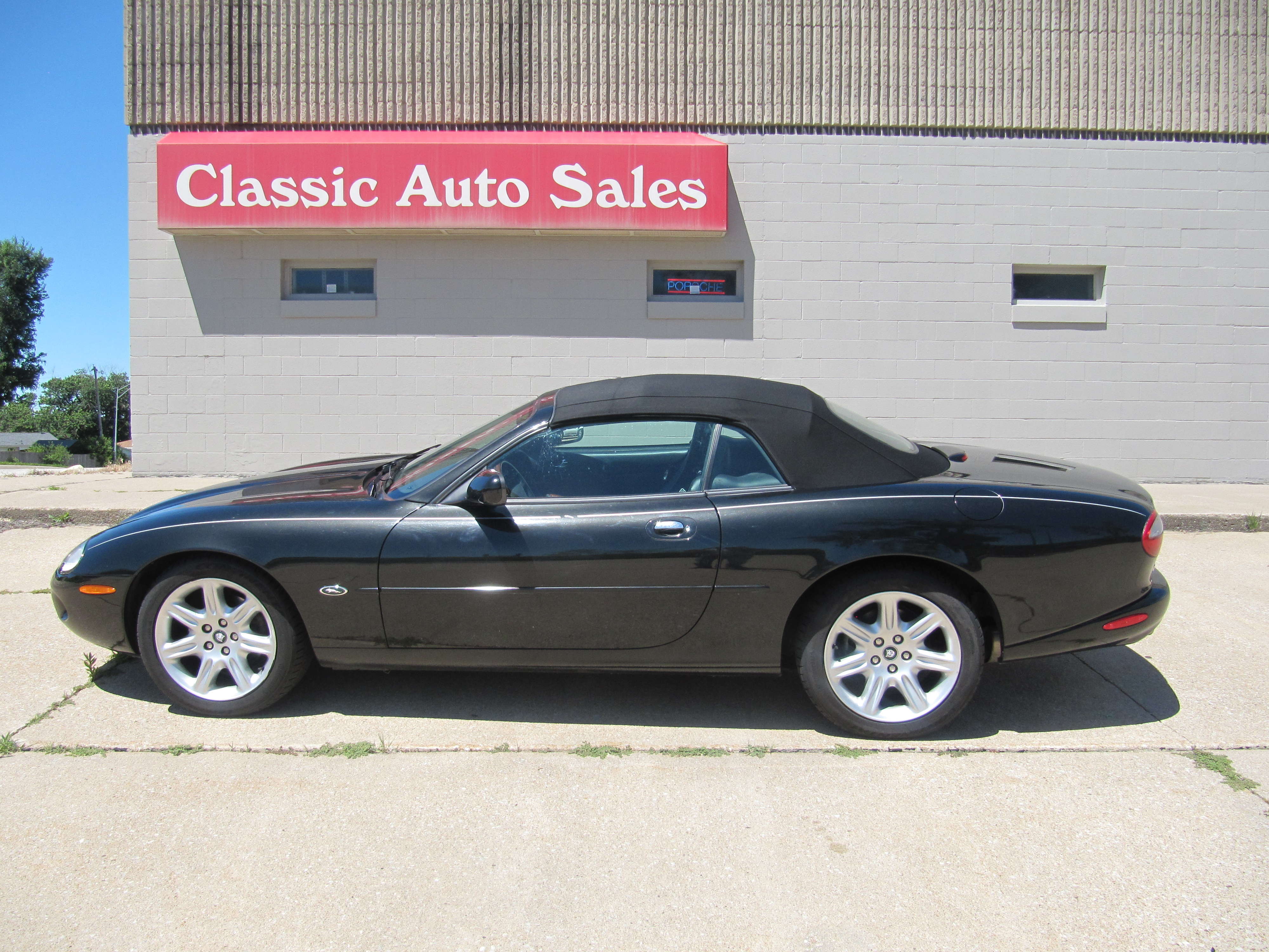 Used 2000 Jaguar XK8 Convertible RWD image 1