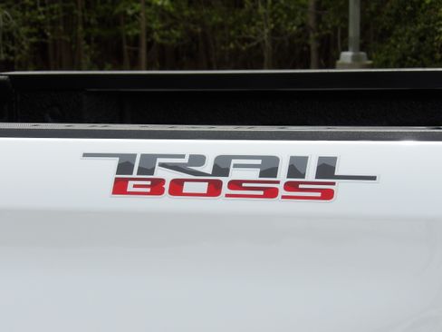 Used 2024 Chevrolet Silverado 1500 Custom Trail Boss image 11