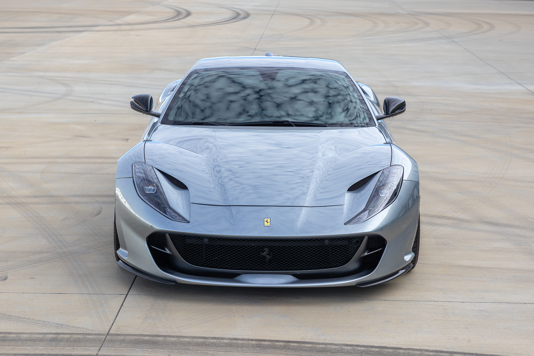 Used 2018 Ferrari 812 Superfast RWD image 5