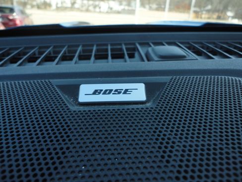 Used 2023 Chevrolet Colorado LT image 18