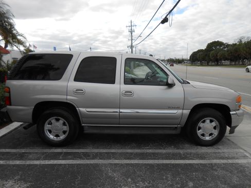 Used 2005 GMC Yukon SLT image 7