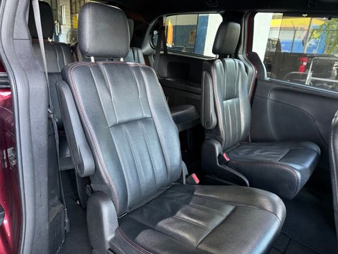 Used 2019 Dodge Grand Caravan GT FWD image 13