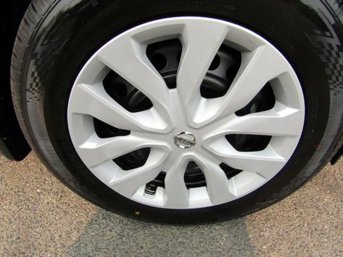 Used 2018 Nissan Rogue AWD image 15