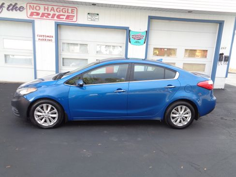 Used 2015 Kia Forte EX image 3