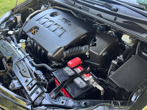 Used 2018 Toyota Corolla Sedan w/ LE Premium Package FWD image 8
