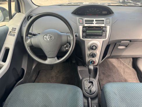 Used 2008 Toyota Yaris 2-Door Hatchback FWD image 20