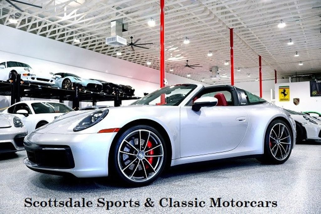 Used 2021 Porsche 911 Targa 4S AWD/4WD image 3