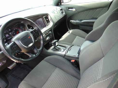 Used 2022 Dodge Charger GT image 11