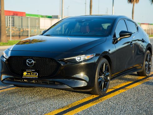 Used 2021 MAZDA MAZDA3 w/ Premium Package image 1