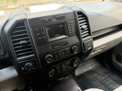 Used 2017 Ford F150 4x4 SuperCrew image 23