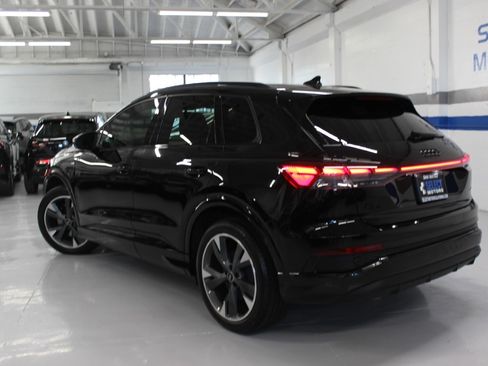 Used 2024 Audi Q4 e-tron quattro Prestige AWD/4WD image 13