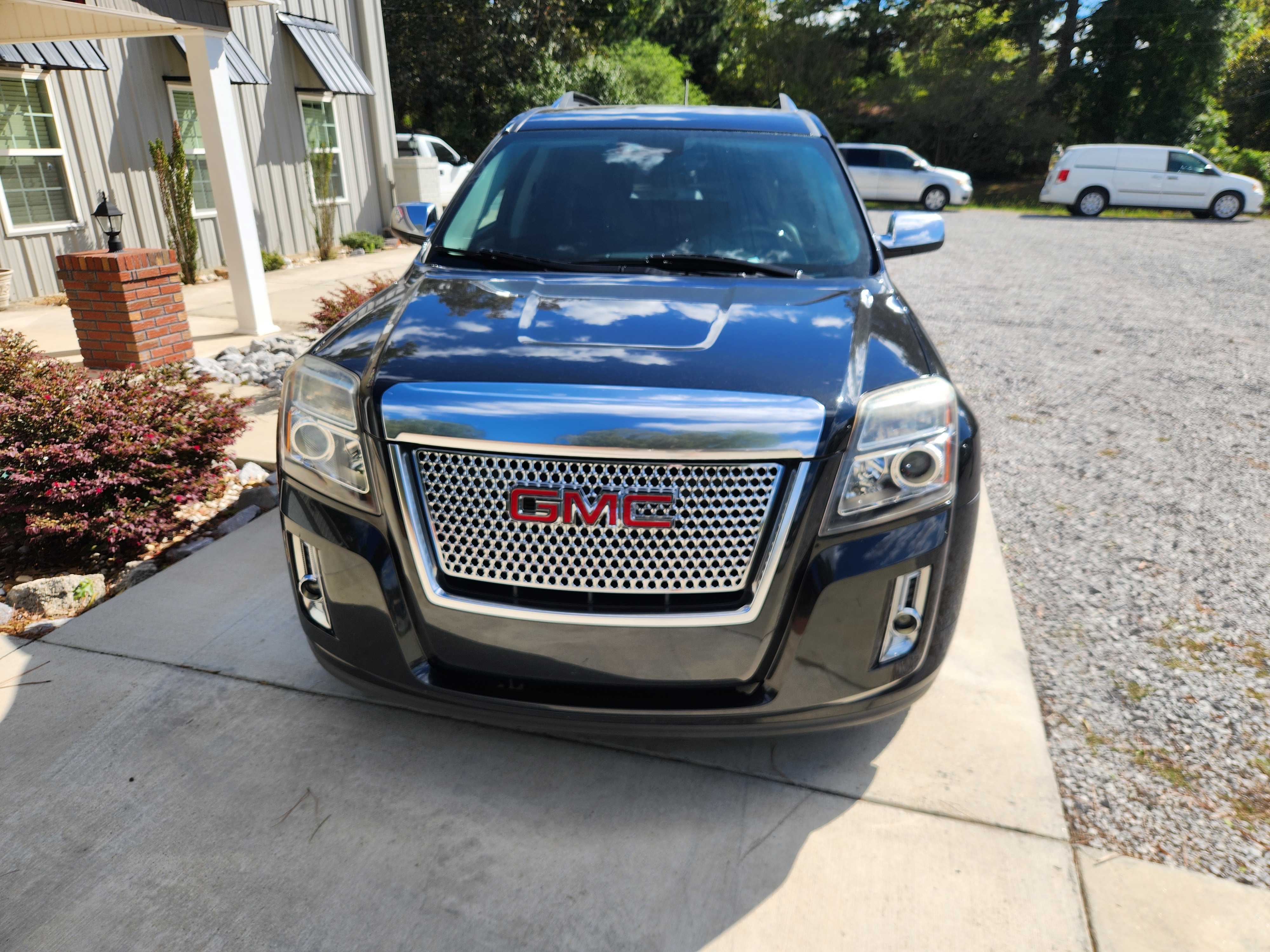 Used 2013 GMC Terrain FWD Denali image 3