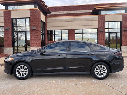 Used 2015 Ford Fusion S image 6
