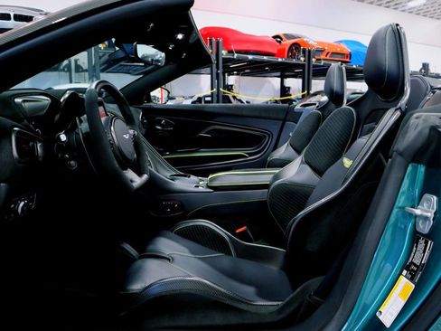 Used 2023 Aston Martin DBS image 32