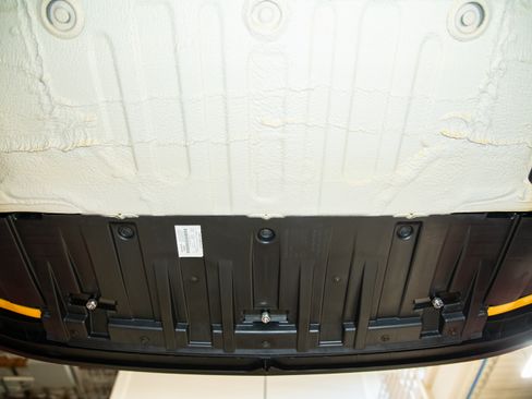 Used 2018 Porsche 911 GT2 RS image 99