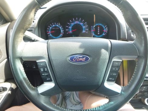 Used 2011 Ford Fusion SEL V6 FWD image 24