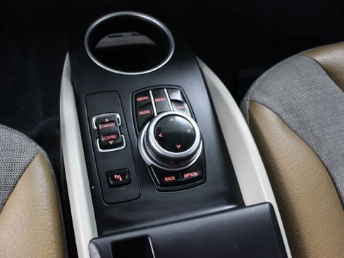 Used 2017 BMW i3 image 16