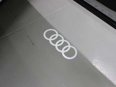 Used 2024 Audi Q4 e-tron Premium Plus image 39