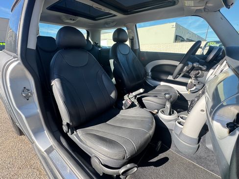 Used 2004 MINI Cooper image 18