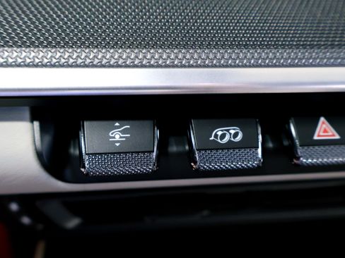 Used 2022 Porsche 911 Turbo image 30