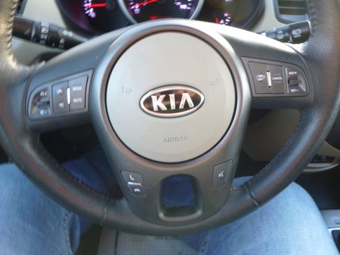 Used 2012 Kia Soul ! image 19