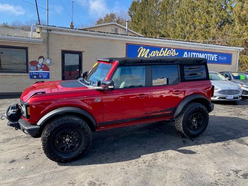 Used 2021 Ford Bronco Wildtrak image 2