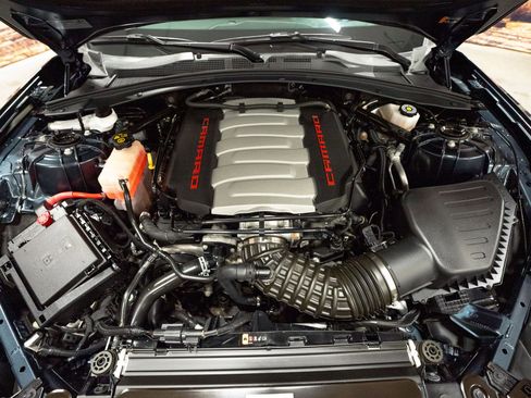 Used 2019 Chevrolet Camaro SS image 18