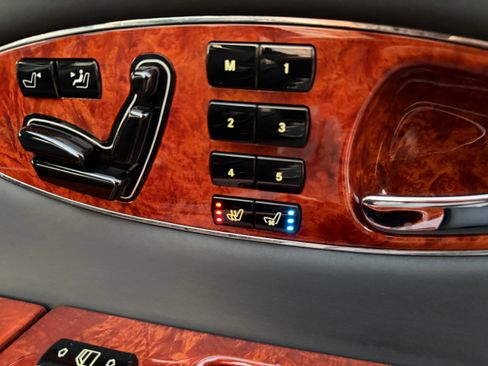 Used 2004 Maybach 57 image 18