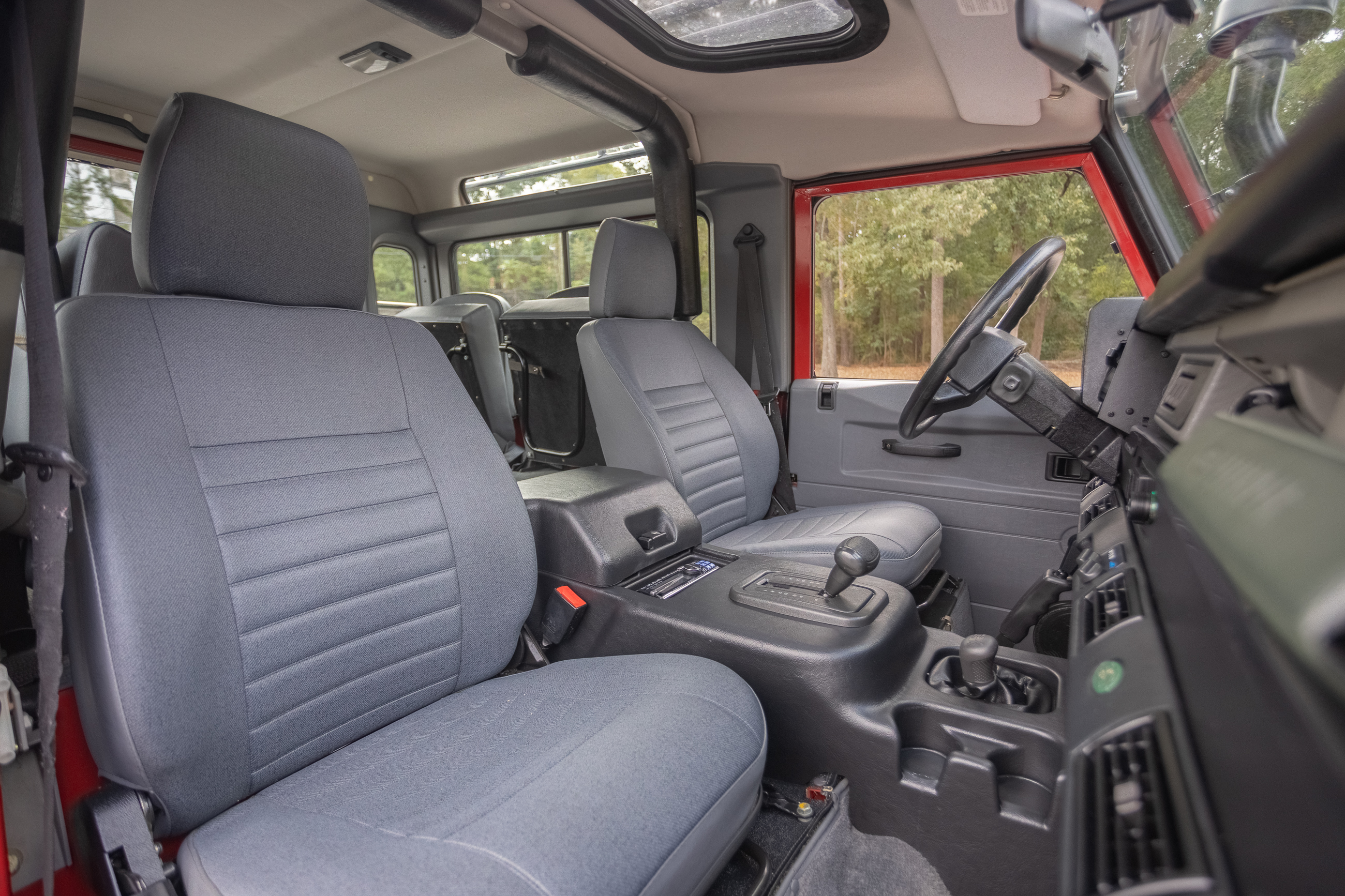 Used 1997 Land Rover Defender 90 AWD/4WD image 12