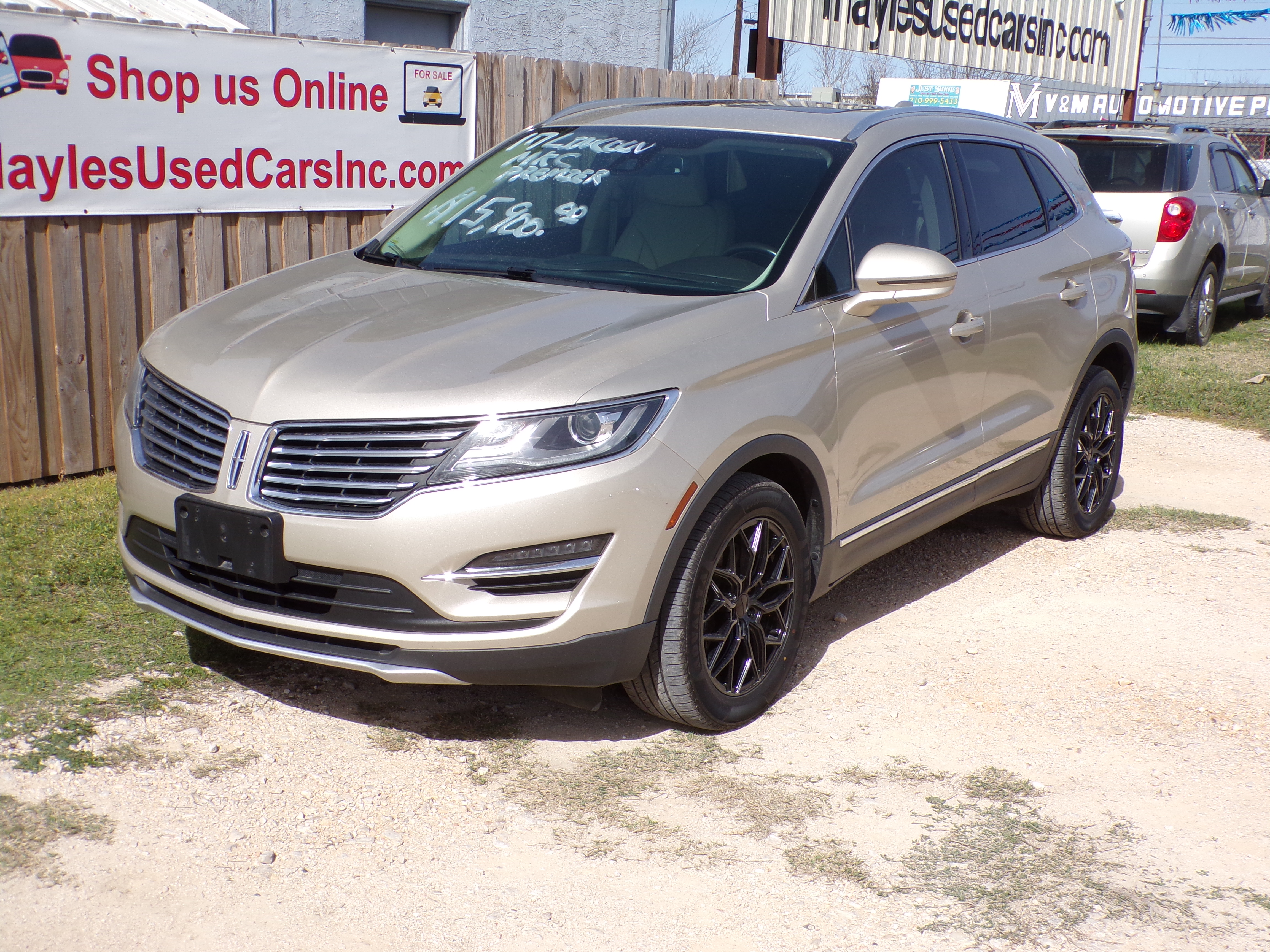 Used 2017 Lincoln MKC Reserve FWD image 1