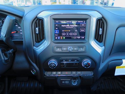 New 2026 Chevrolet Silverado 1500 W/T image 4