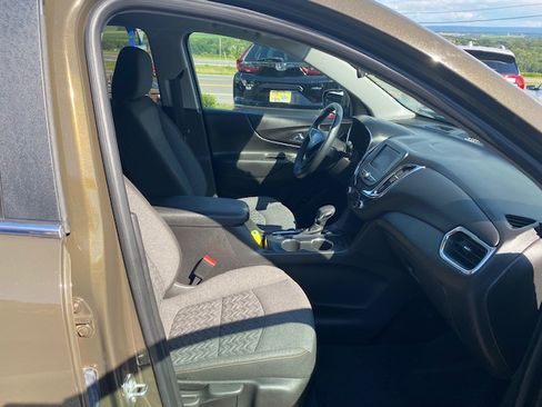 Used 2023 Chevrolet Equinox LT image 16
