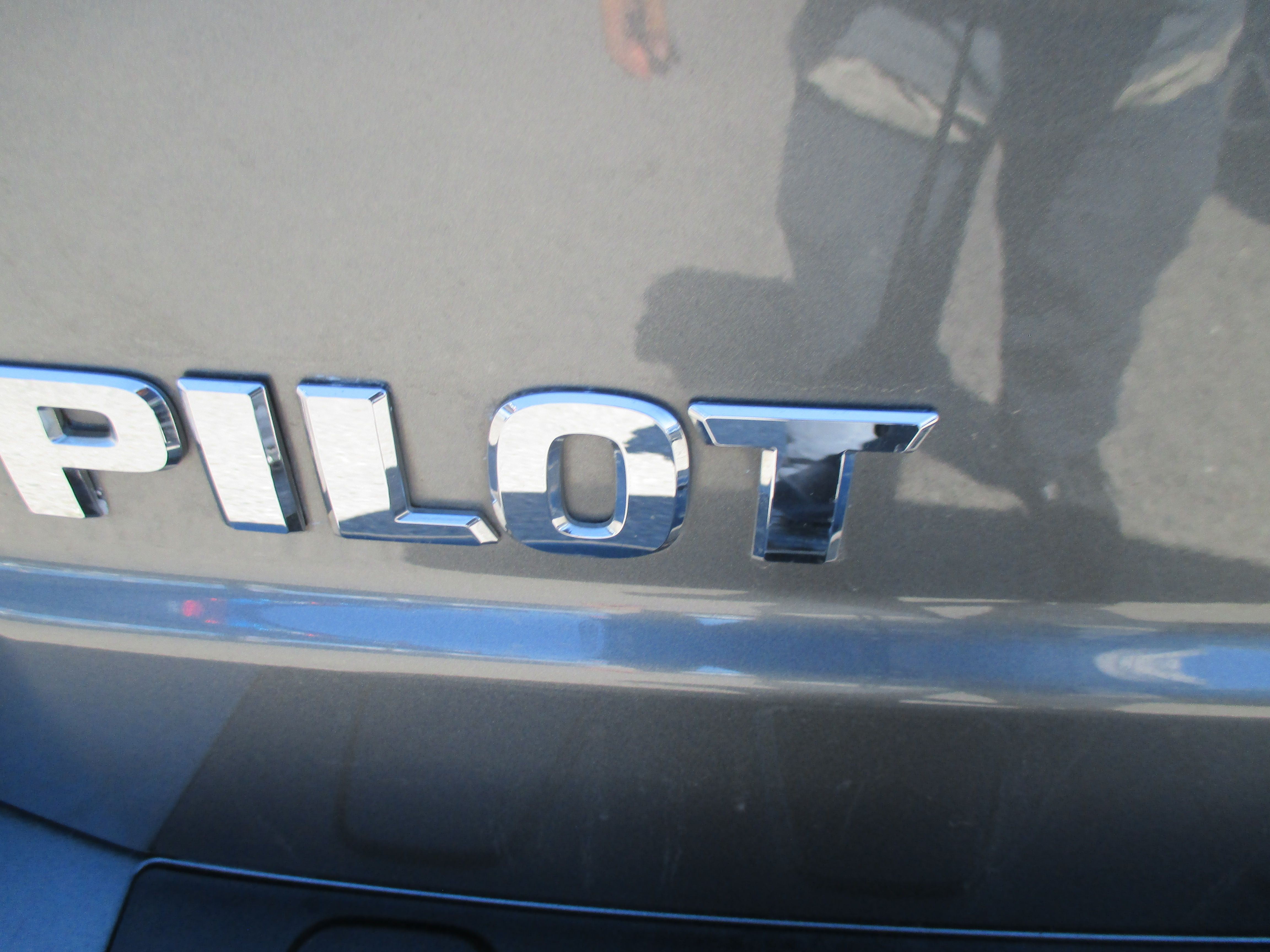 Used 2010 Honda Pilot 4WD EX-L w/ RES image 10