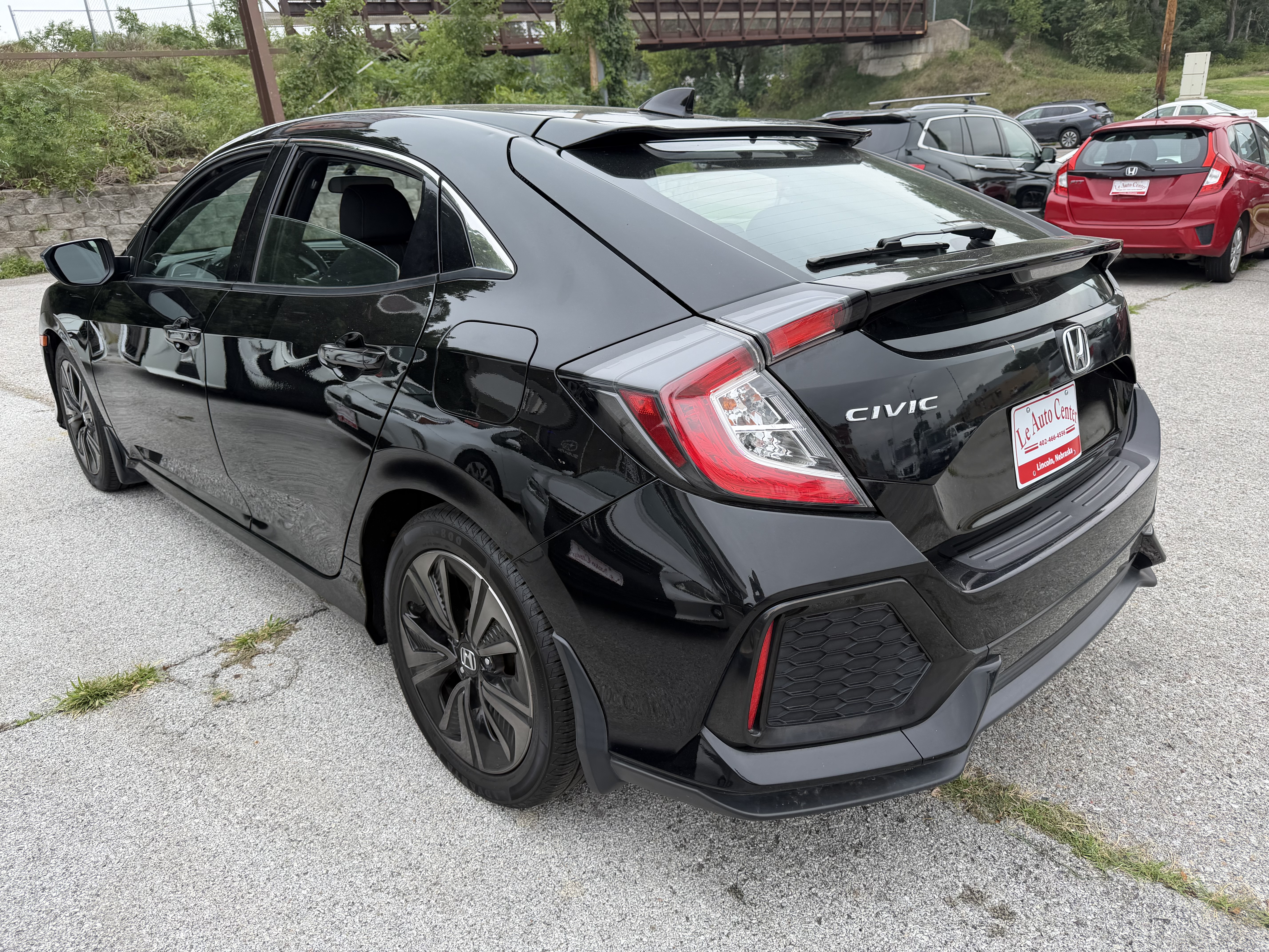 Used 2018 Honda Civic EX Hatchback image 7