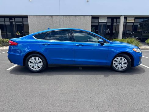 Used 2020 Ford Fusion S FWD image 5