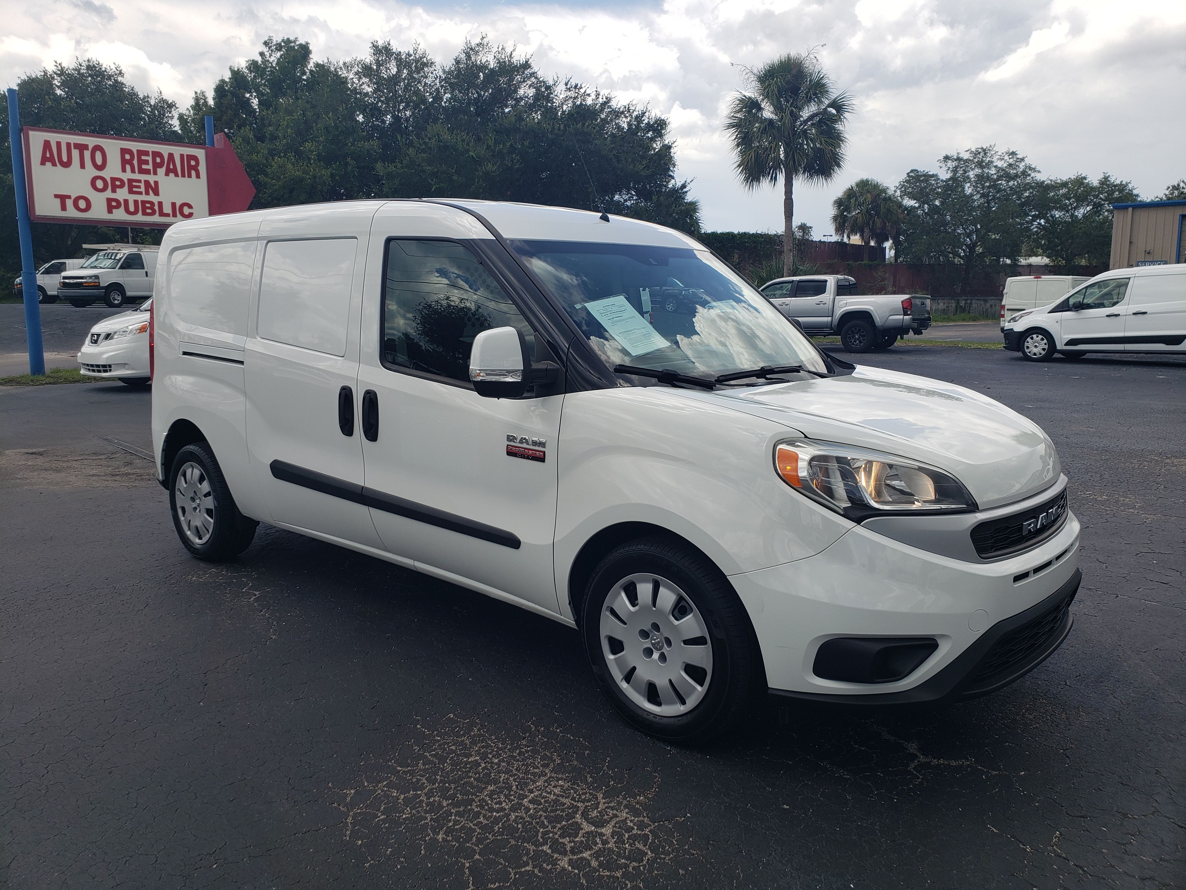 Used 2020 RAM ProMaster City Tradesman SLT FWD image 7