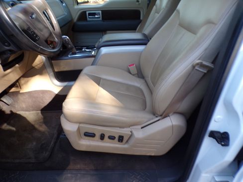 Used 2012 Ford F150 Lariat image 10