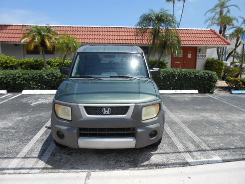 Used 2005 Honda Element 2WD LX image 9