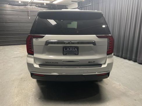 Used 2023 GMC Yukon XL SLT image 5