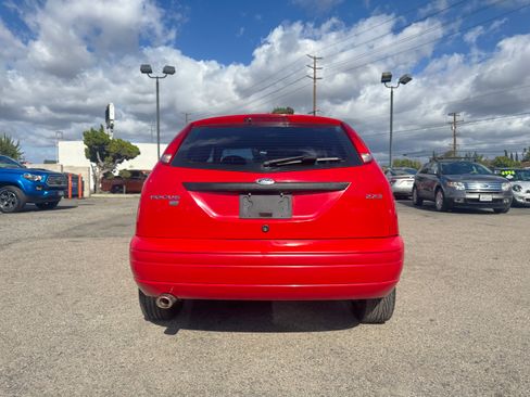 Used 2006 Ford Focus ZX3 Hatchback FWD image 7