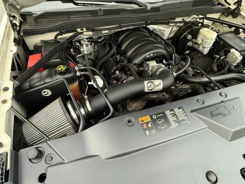 Used 2014 Chevrolet Silverado 1500 High Country image 16