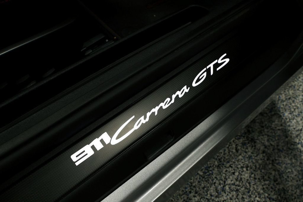 Used 2024 Porsche 911 GTS Cabriolet image 16