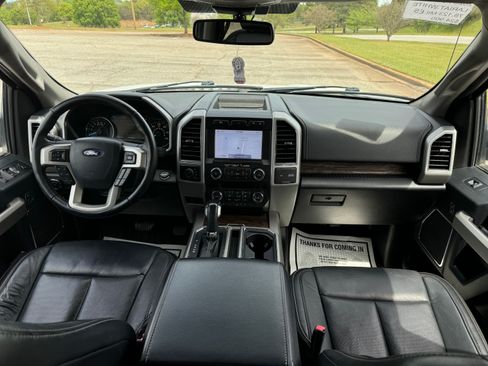 Used 2020 Ford F150 Lariat image 14