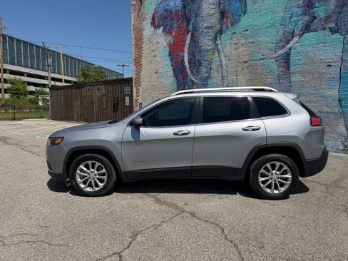 Used 2019 Jeep Cherokee Latitude image 12