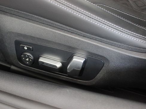 Used 2022 BMW M8 Competition image 47