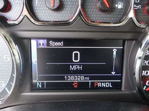 Used 2017 Chevrolet Silverado 1500 4x4 Crew Cab LT w/ Z71 image 25
