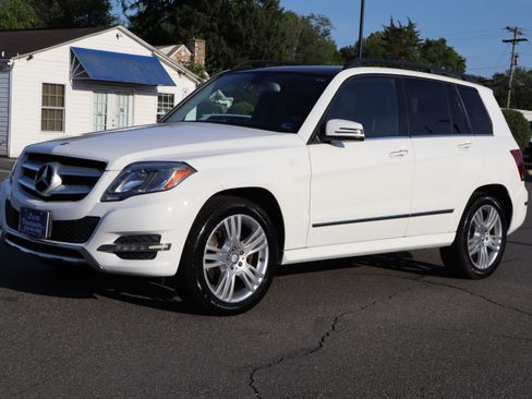 Used 2014 Mercedes-Benz GLK 250 BlueTEC 4MATIC image 4