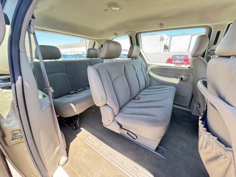 Used 2006 Dodge Caravan SE FWD image 16